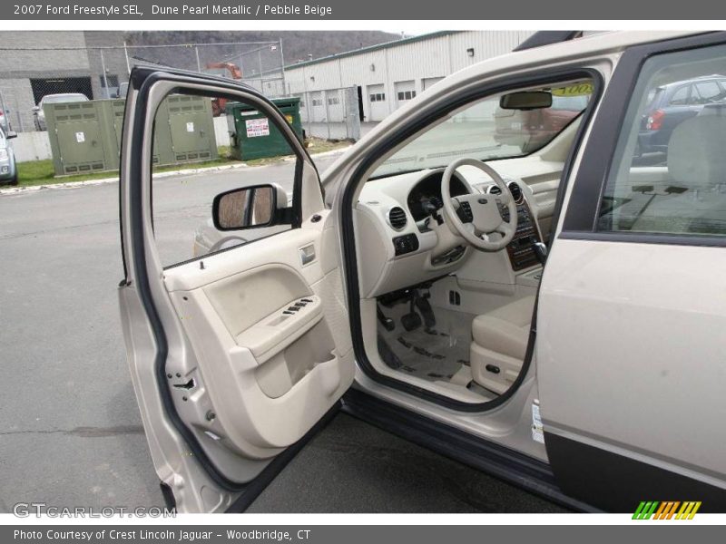 Dune Pearl Metallic / Pebble Beige 2007 Ford Freestyle SEL