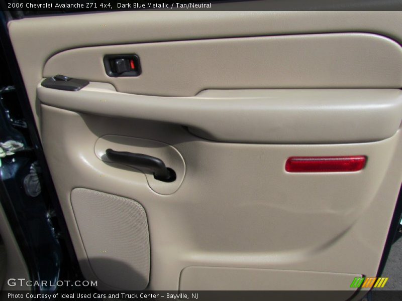 Dark Blue Metallic / Tan/Neutral 2006 Chevrolet Avalanche Z71 4x4