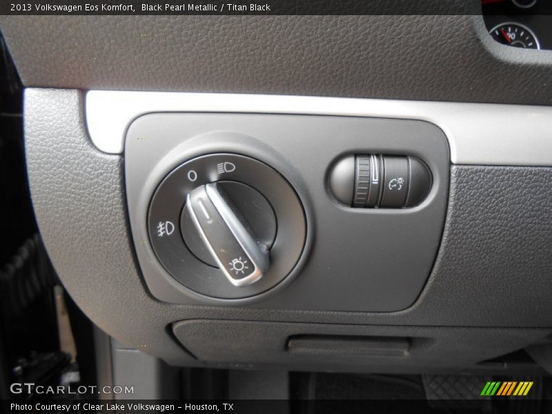 Controls of 2013 Eos Komfort
