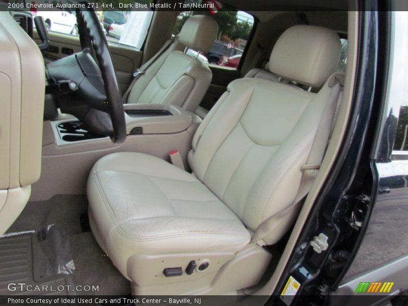 Dark Blue Metallic / Tan/Neutral 2006 Chevrolet Avalanche Z71 4x4