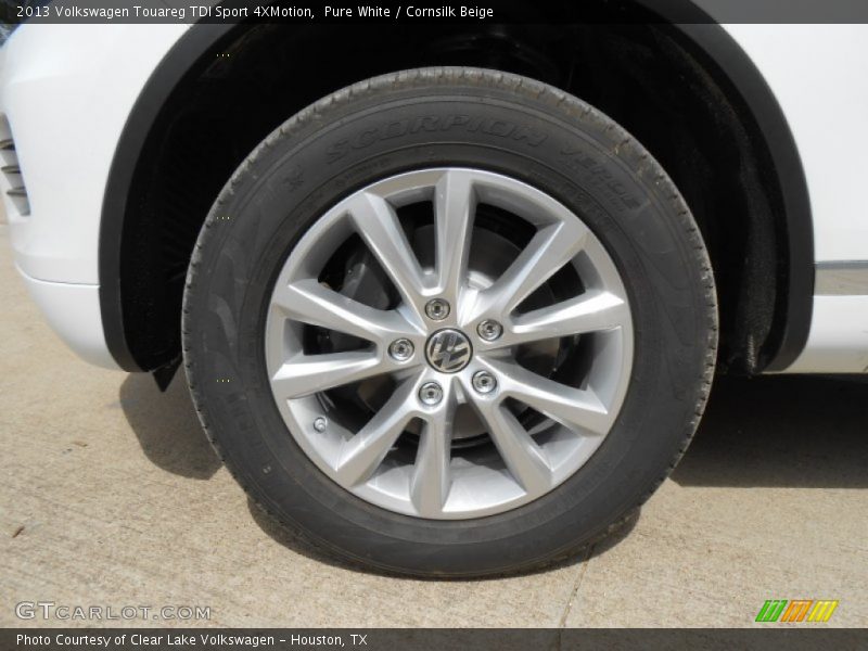 Pure White / Cornsilk Beige 2013 Volkswagen Touareg TDI Sport 4XMotion