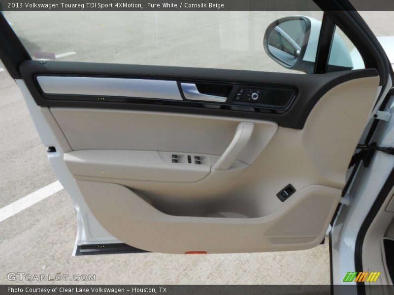 Pure White / Cornsilk Beige 2013 Volkswagen Touareg TDI Sport 4XMotion