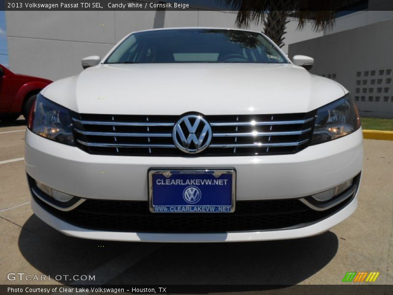 Candy White / Cornsilk Beige 2013 Volkswagen Passat TDI SEL