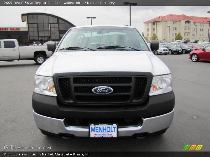 Oxford White / Medium Flint Grey 2005 Ford F150 XL Regular Cab 4x4