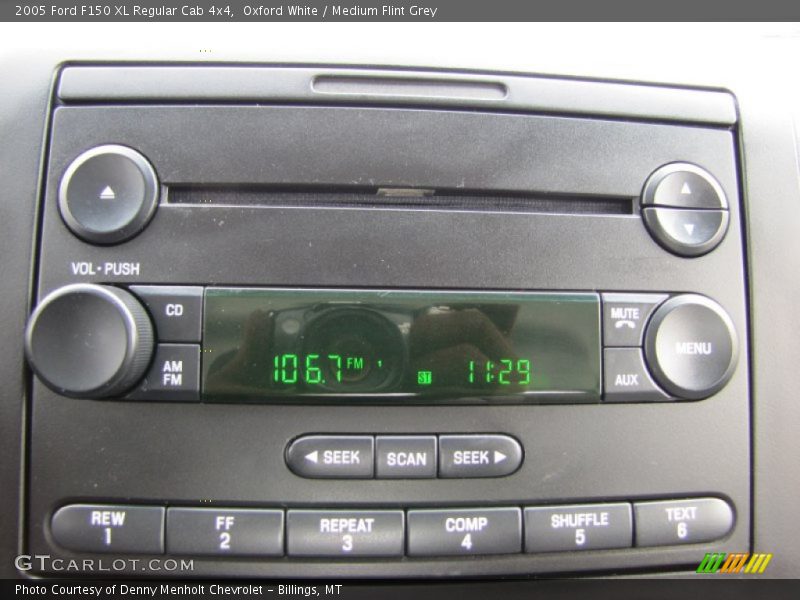 Oxford White / Medium Flint Grey 2005 Ford F150 XL Regular Cab 4x4