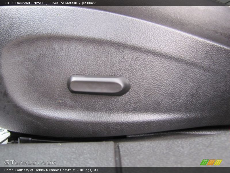 Silver Ice Metallic / Jet Black 2012 Chevrolet Cruze LT