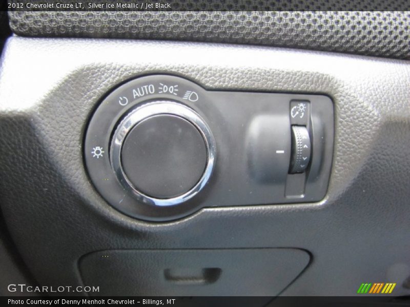 Silver Ice Metallic / Jet Black 2012 Chevrolet Cruze LT