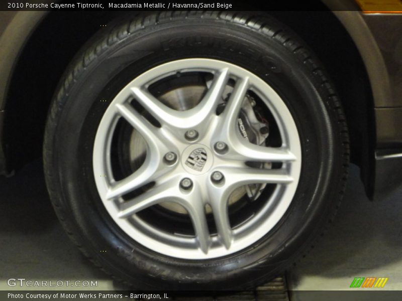 Macadamia Metallic / Havanna/Sand Beige 2010 Porsche Cayenne Tiptronic