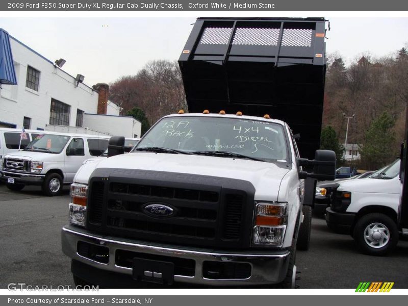 Oxford White / Medium Stone 2009 Ford F350 Super Duty XL Regular Cab Dually Chassis