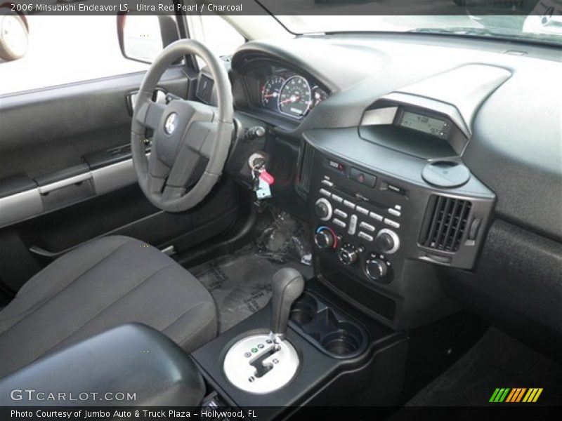 Ultra Red Pearl / Charcoal 2006 Mitsubishi Endeavor LS