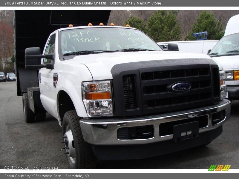 Oxford White / Medium Stone 2009 Ford F350 Super Duty XL Regular Cab Dually Chassis
