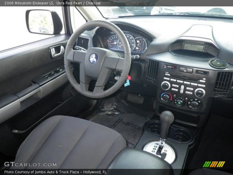 Ultra Red Pearl / Charcoal 2006 Mitsubishi Endeavor LS