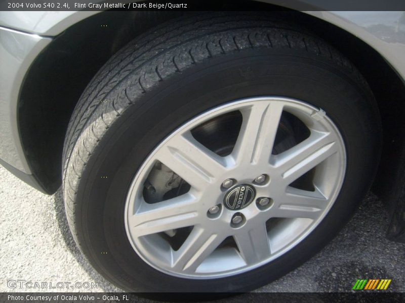 Flint Gray Metallic / Dark Beige/Quartz 2004 Volvo S40 2.4i