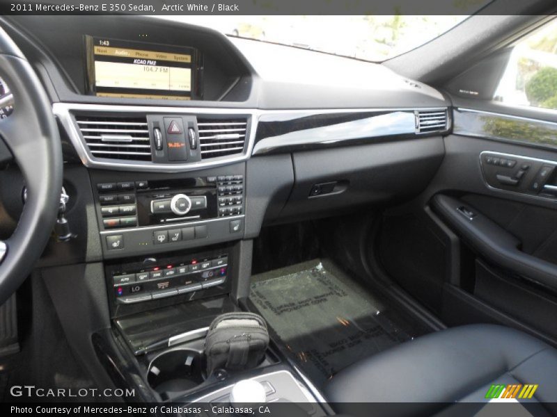 Arctic White / Black 2011 Mercedes-Benz E 350 Sedan