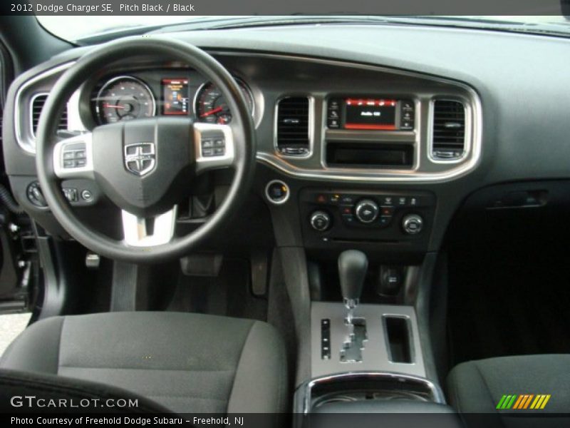 Pitch Black / Black 2012 Dodge Charger SE