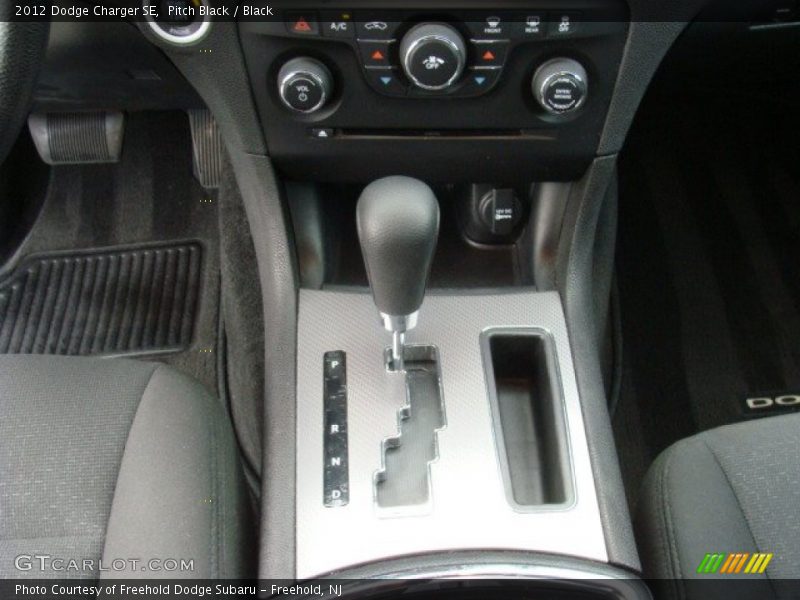 Pitch Black / Black 2012 Dodge Charger SE