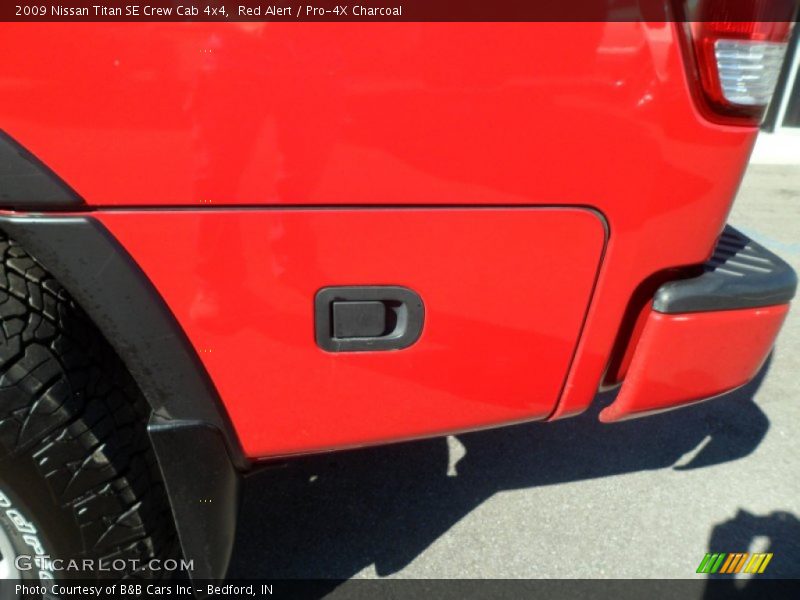 Red Alert / Pro-4X Charcoal 2009 Nissan Titan SE Crew Cab 4x4