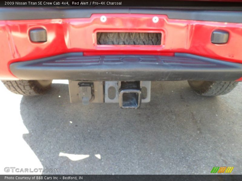 Red Alert / Pro-4X Charcoal 2009 Nissan Titan SE Crew Cab 4x4
