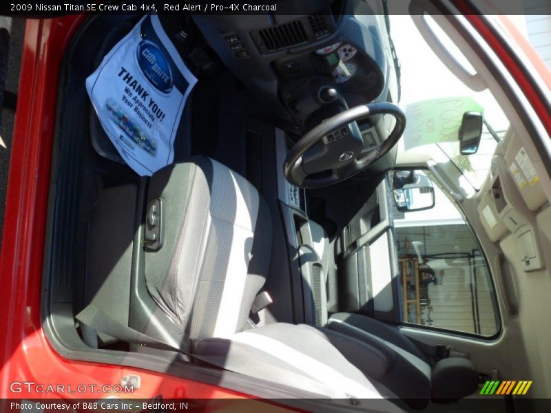 Red Alert / Pro-4X Charcoal 2009 Nissan Titan SE Crew Cab 4x4