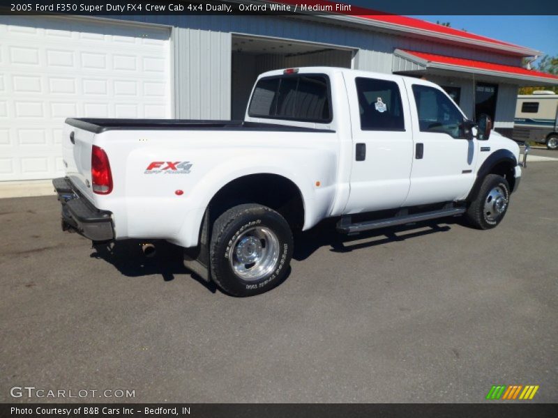 Oxford White / Medium Flint 2005 Ford F350 Super Duty FX4 Crew Cab 4x4 Dually