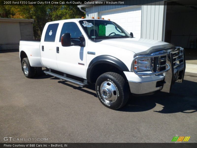Oxford White / Medium Flint 2005 Ford F350 Super Duty FX4 Crew Cab 4x4 Dually