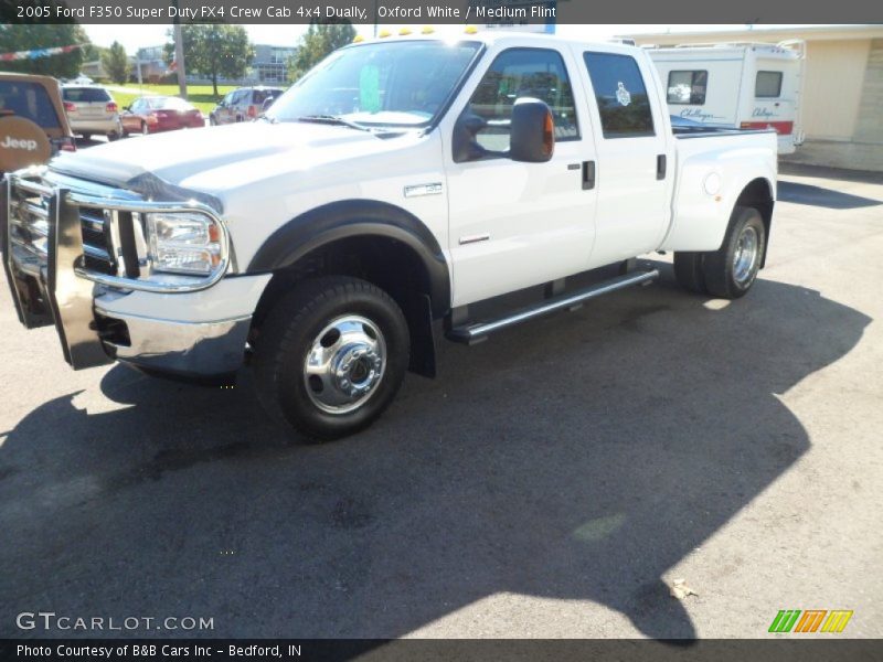Oxford White / Medium Flint 2005 Ford F350 Super Duty FX4 Crew Cab 4x4 Dually