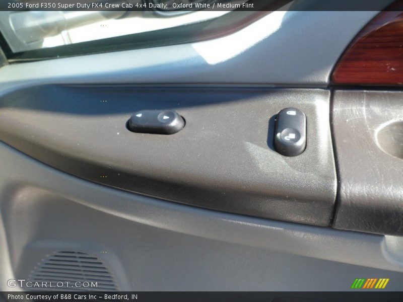 Oxford White / Medium Flint 2005 Ford F350 Super Duty FX4 Crew Cab 4x4 Dually