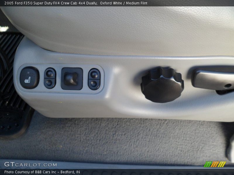 Oxford White / Medium Flint 2005 Ford F350 Super Duty FX4 Crew Cab 4x4 Dually