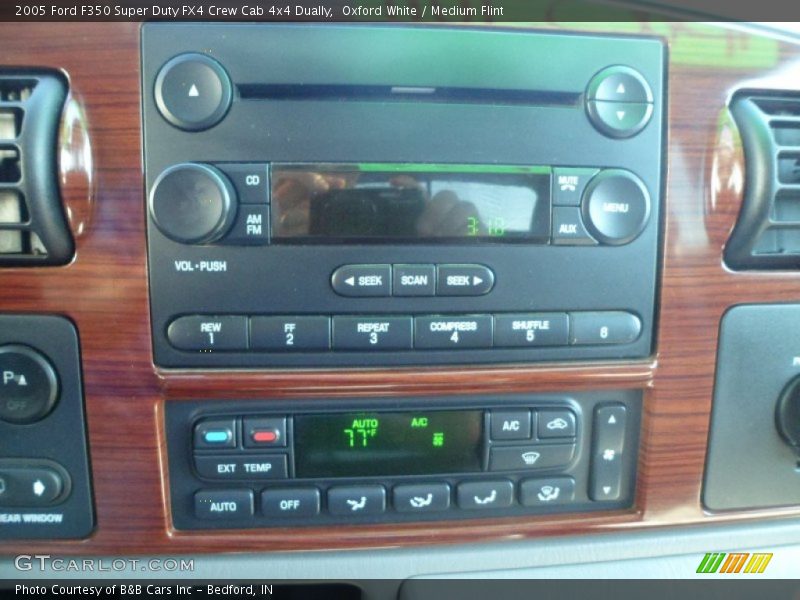 Oxford White / Medium Flint 2005 Ford F350 Super Duty FX4 Crew Cab 4x4 Dually