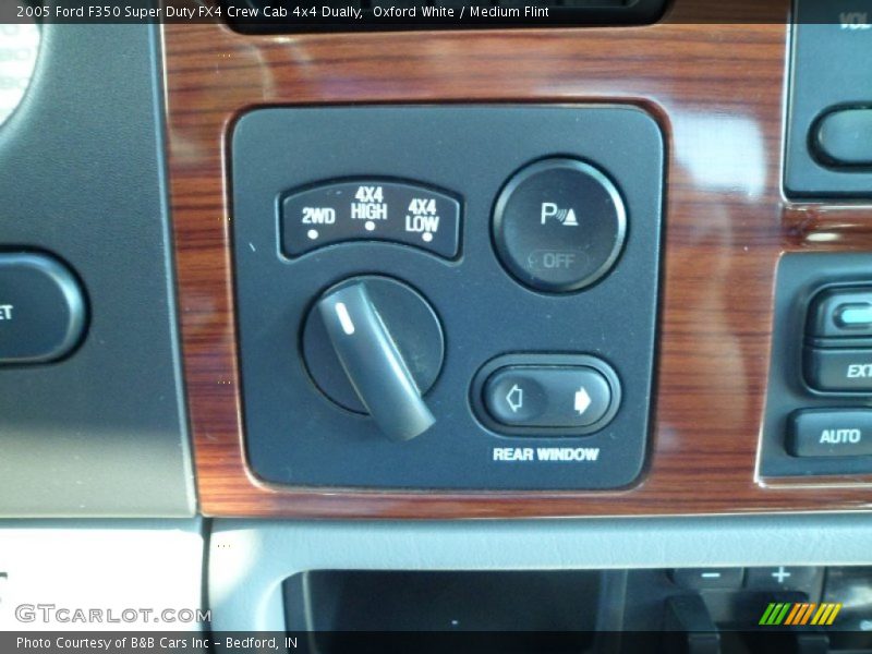 Oxford White / Medium Flint 2005 Ford F350 Super Duty FX4 Crew Cab 4x4 Dually