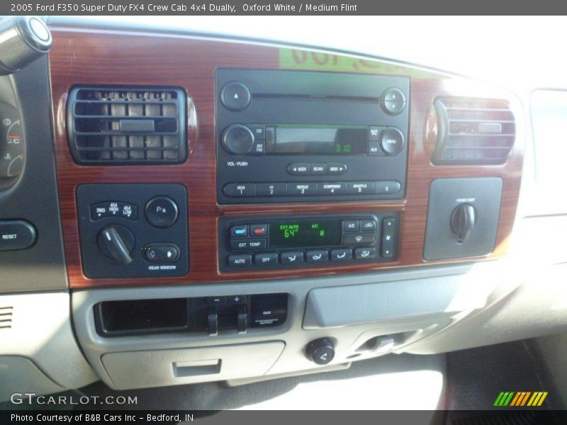 Oxford White / Medium Flint 2005 Ford F350 Super Duty FX4 Crew Cab 4x4 Dually