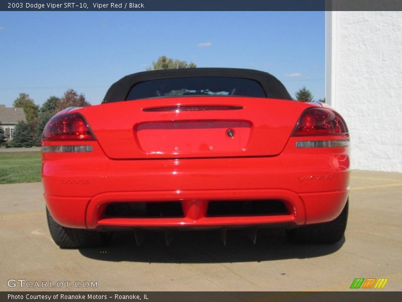  2003 Viper SRT-10 Viper Red