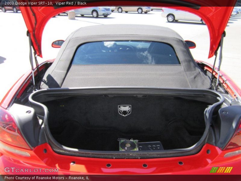  2003 Viper SRT-10 Trunk