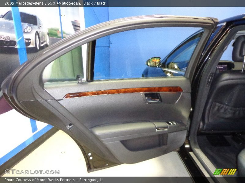 Black / Black 2009 Mercedes-Benz S 550 4Matic Sedan