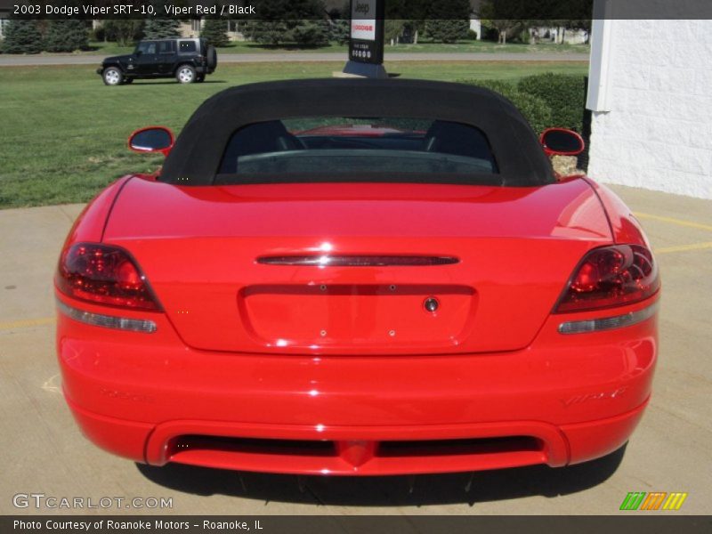 Viper Red / Black 2003 Dodge Viper SRT-10