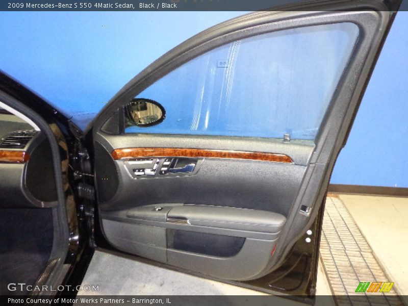 Black / Black 2009 Mercedes-Benz S 550 4Matic Sedan