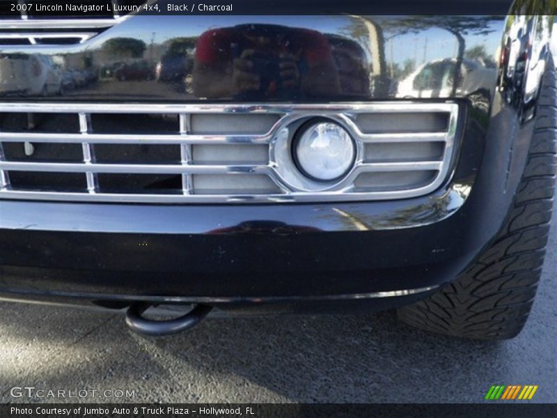 Black / Charcoal 2007 Lincoln Navigator L Luxury 4x4