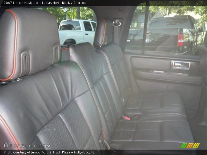 Black / Charcoal 2007 Lincoln Navigator L Luxury 4x4