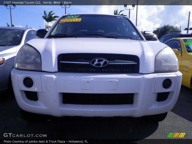 Nordic White / Beige 2007 Hyundai Tucson GLS