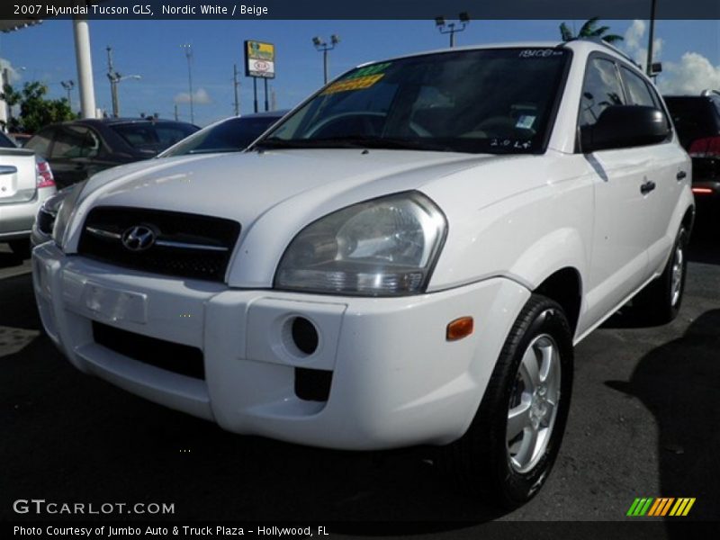 Nordic White / Beige 2007 Hyundai Tucson GLS