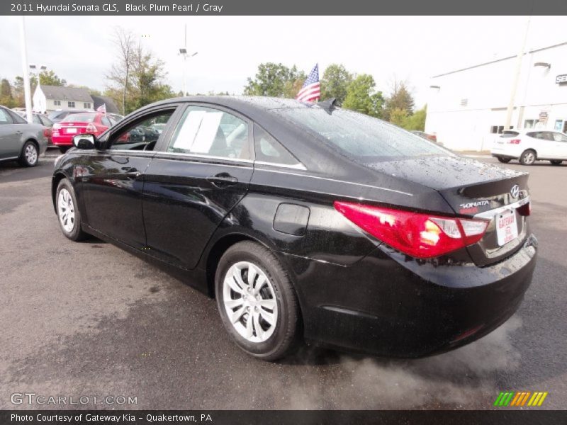 Black Plum Pearl / Gray 2011 Hyundai Sonata GLS