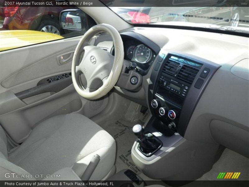 Nordic White / Beige 2007 Hyundai Tucson GLS