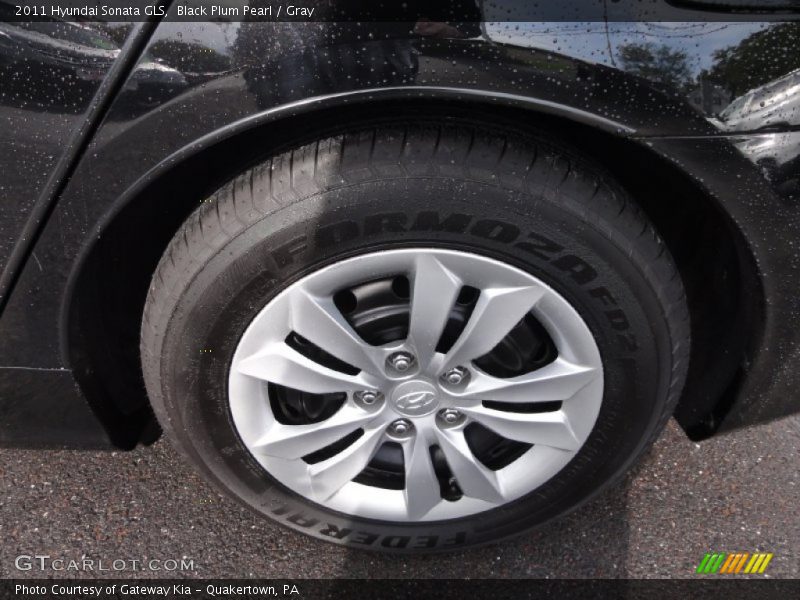 Black Plum Pearl / Gray 2011 Hyundai Sonata GLS