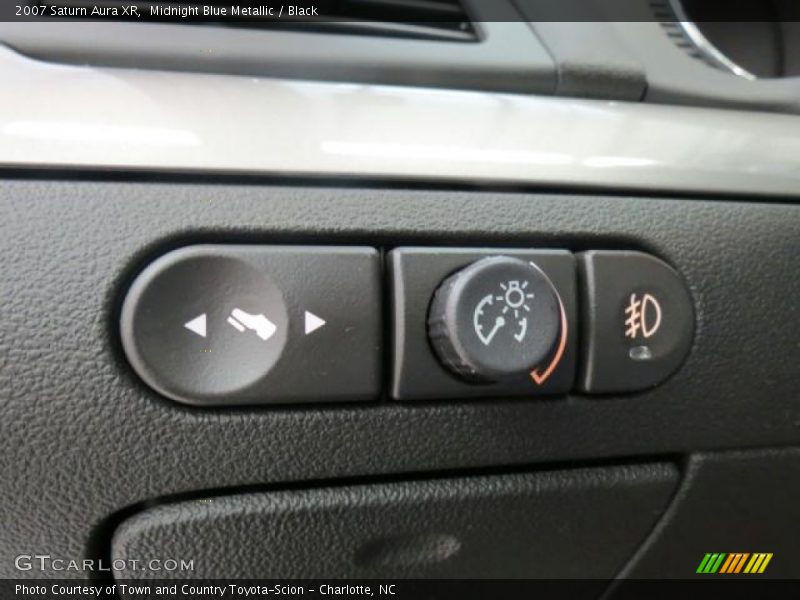 Midnight Blue Metallic / Black 2007 Saturn Aura XR