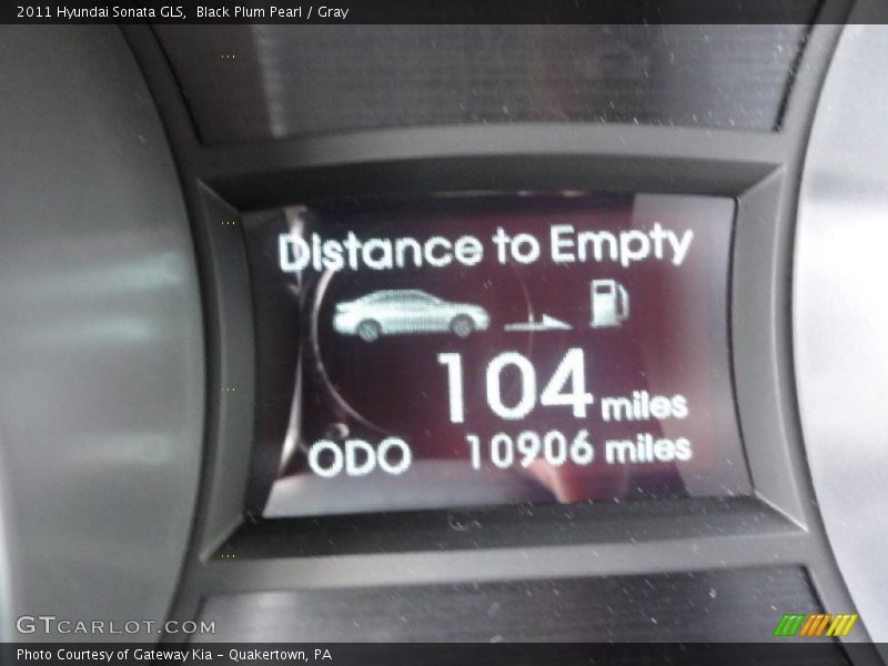 Black Plum Pearl / Gray 2011 Hyundai Sonata GLS