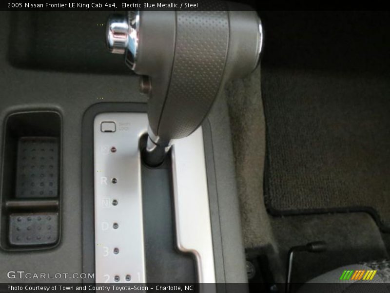 Electric Blue Metallic / Steel 2005 Nissan Frontier LE King Cab 4x4