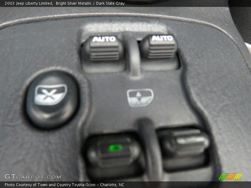 Bright Silver Metallic / Dark Slate Gray 2003 Jeep Liberty Limited