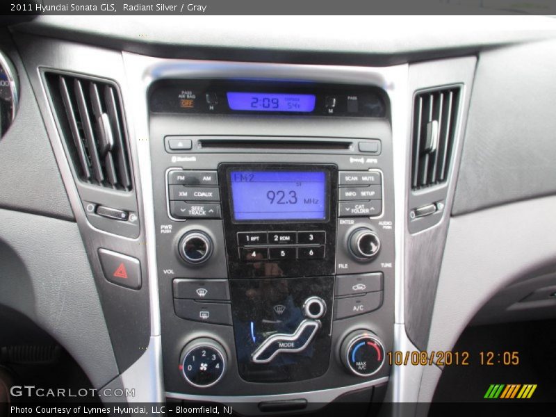 Radiant Silver / Gray 2011 Hyundai Sonata GLS