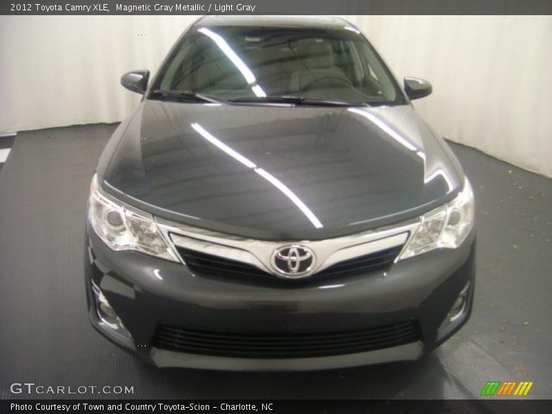 Magnetic Gray Metallic / Light Gray 2012 Toyota Camry XLE