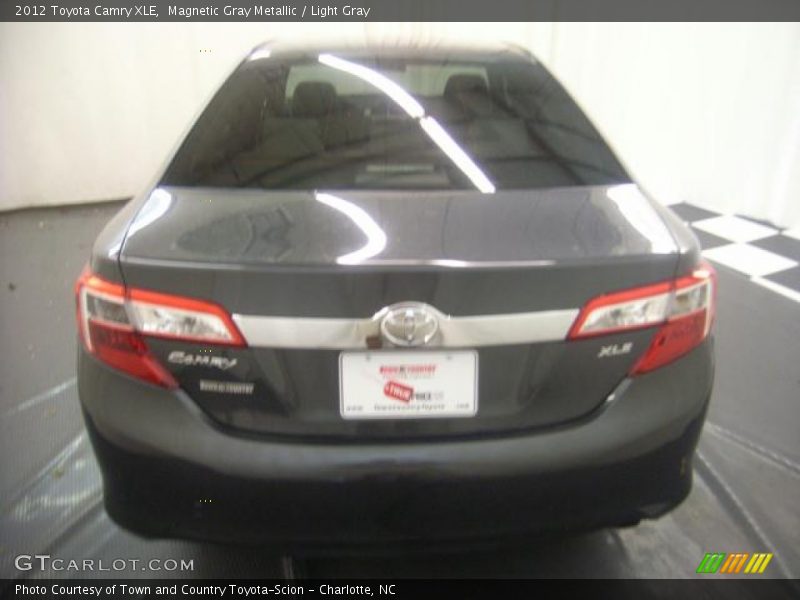Magnetic Gray Metallic / Light Gray 2012 Toyota Camry XLE